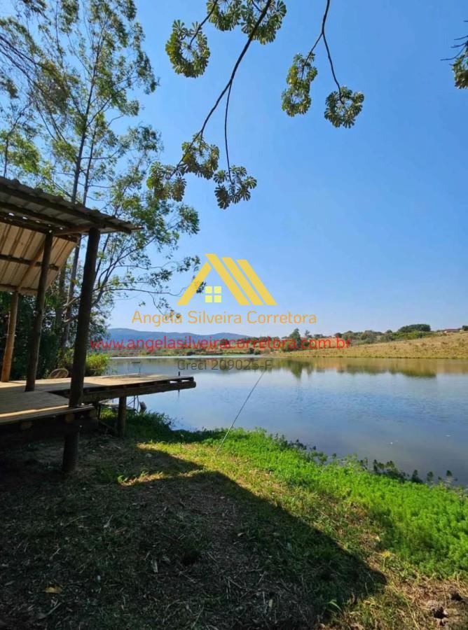 Chácara, 4 quartos, 4255 m² - Foto 1